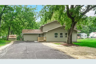 1014 E 63rd Place, Merrillville, IN 46410 - Photo 3