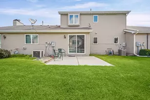 2315 Deerpath Dr W, Schererville, IN 46375 - Photo 25