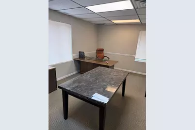 3235 W 45th Street #301, Highland, IN 46322 - Photo 5