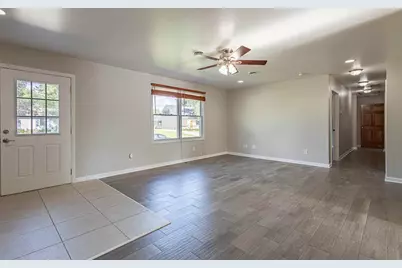 722 Capitol Road, Valparaiso, IN 46385 - Photo 5