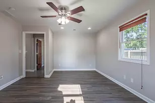 722 Capitol Rd, Valparaiso, IN 46385 - Photo 17