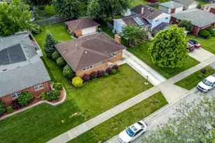 8040 Jefferson Ave, Munster, IN 46321 - Photo 5