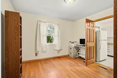 8016 Gordon Place, Highland, IN 46322 - Photo 15