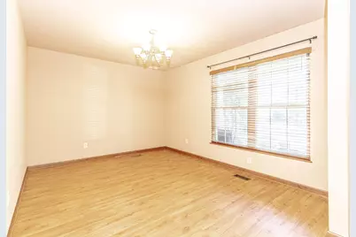 1370 Danvers Parkway, Valparaiso, IN 46385 - Photo 3