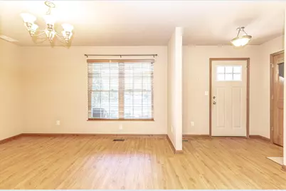 1370 Danvers Parkway, Valparaiso, IN 46385 - Photo 5
