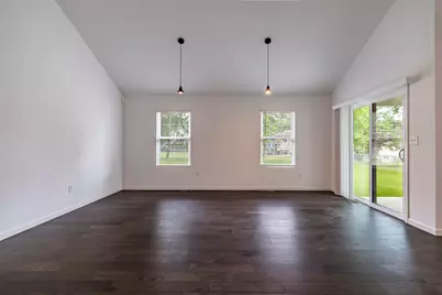 2352 Four Seasons Parkway, Crown Point, IN 46307 - Photo 19