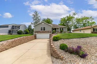 2352 Four Seasons Parkway, Crown Point, IN 46307 - Photo 5