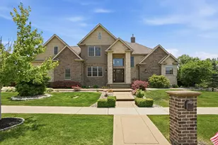 863 Sylvia Ln, Crown Point, IN 46307 - Photo 3