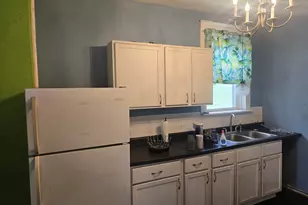 437 Jackson St, Gary, IN 46402 - Photo 9
