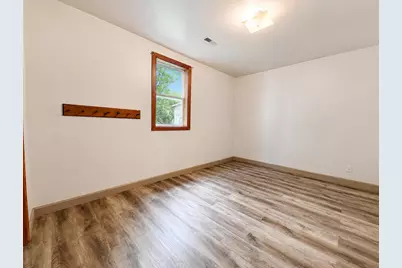 6290 S State Road 10, Knox, IN 46534 - Photo 5