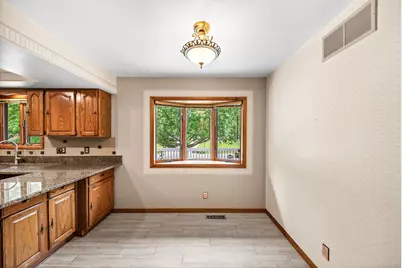 2499 Willowwood Avenue, Valparaiso, IN 46383 - Photo 11