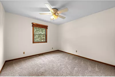2499 Willowwood Avenue, Valparaiso, IN 46383 - Photo 15