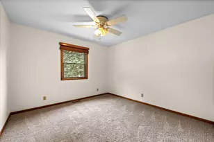 2499 Willowwood Ave, Valparaiso, IN 46383 - Photo 15