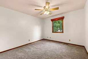 2499 Willowwood Ave, Valparaiso, IN 46383 - Photo 17