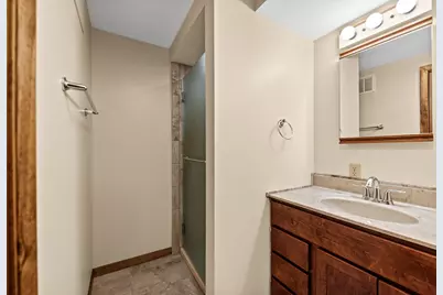 2499 Willowwood Avenue, Valparaiso, IN 46383 - Photo 23