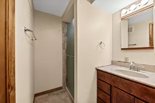 2499 Willowwood Ave, Valparaiso, IN 46383 - Photo 23