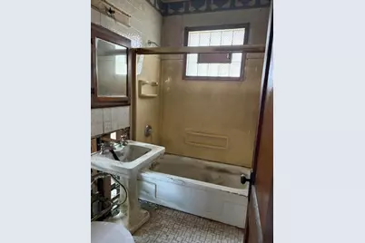 1301 Stanton Avenue, Whiting, IN 46394 - Photo 9