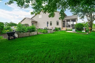 252 Bedford Cir, Valparaiso, IN 46383 - Photo 45