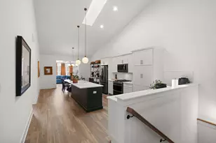 10810 Scarlett Oak Dr, Saint John, IN 46373 - Photo 9