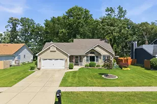 7621 Hamlin St, Crown Point, IN 46307 - Photo 1