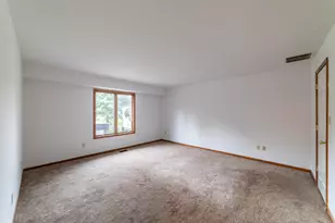 1494 Lake St, Hobart, IN 46342 - Photo 13
