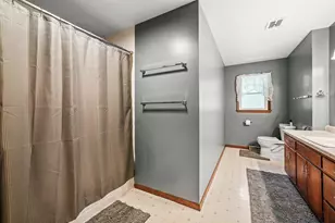 6315 Lakewood Ave, Portage, IN 46368 - Photo 15
