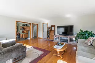 1122 Devonshire St, Hobart, IN 46342 - Photo 5