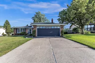 700 Cherry Hill Rd, Dyer, IN 46311 - Photo 1