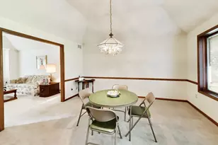 10330 Marlou Dr, Munster, IN 46321 - Photo 9