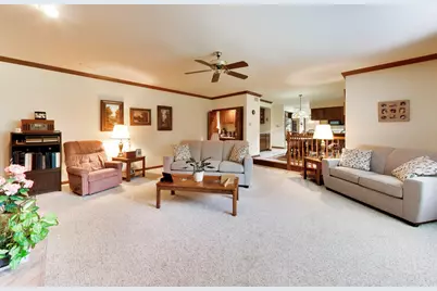 10330 Marlou Drive, Munster, IN 46321 - Photo 15