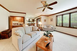 10330 Marlou Dr, Munster, IN 46321 - Photo 17