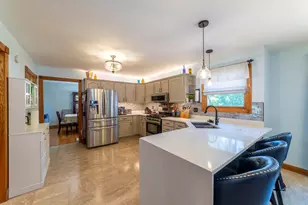 552 N 250 W, Valparaiso, IN 46385 - Photo 9