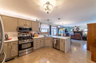 552 N 250 W, Valparaiso, IN 46385 - Photo 7