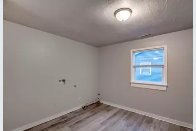 4415 W 21st Avenue, Gary, IN 46404 - Photo 15
