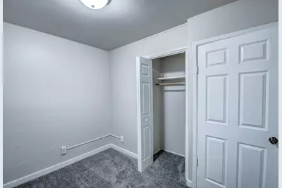 4415 W 21st Avenue, Gary, IN 46404 - Photo 13