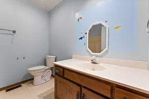 928 Jordan Cir, Schererville, IN 46375 - Photo 15