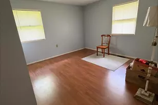 4 South St, Valparaiso, IN 46383 - Photo 17