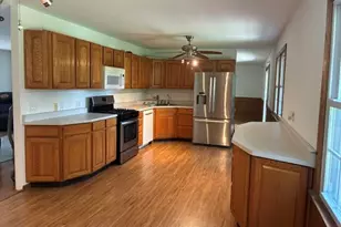 6952 Blackberry Ct, Demotte, IN 46310 - Photo 17