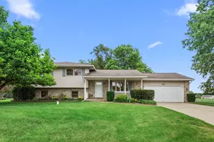 305 Elkwood Ct, Valparaiso, IN 46383 - Photo 1
