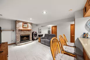 305 Elkwood Ct, Valparaiso, IN 46383 - Photo 17