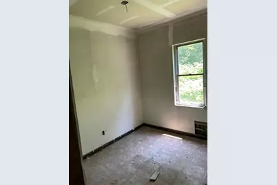 305 E 41st Avenue, Gary, IN 46409 - Photo 7