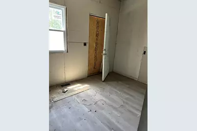 305 E 41st Avenue, Gary, IN 46409 - Photo 11