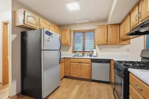 1500 W 96th Pl, Crown Point, IN 46307 - Photo 7