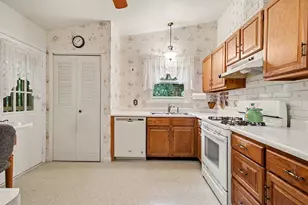 212 Weblos Trail, Valparaiso, IN 46385 - Photo 7