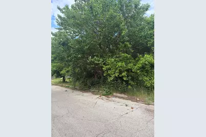 725 W 7th Avenue, Gary, IN 46402 - Photo 1