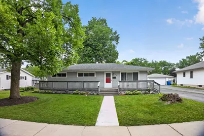 922 E Crestview Court, Crown Point, IN 46307 - Photo 1