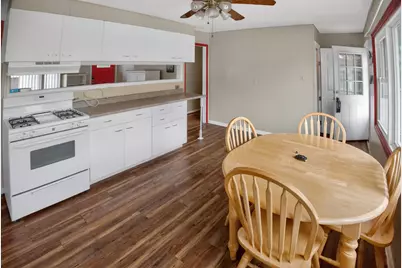 922 E Crestview Court, Crown Point, IN 46307 - Photo 11