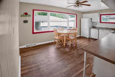 922 E Crestview Court, Crown Point, IN 46307 - Photo 13