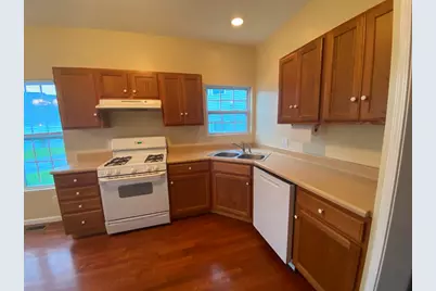 219 Prestwick Drive #A, Valparaiso, IN 46385 - Photo 5