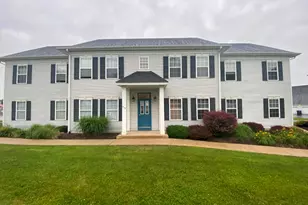 219 Prestwick Dr, Valparaiso, IN 46385 - Photo 1